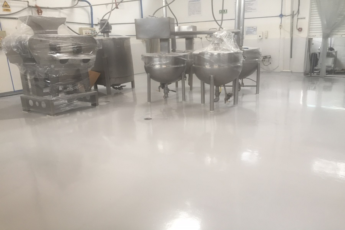 Pisos epóxicos para plantas de alimentos