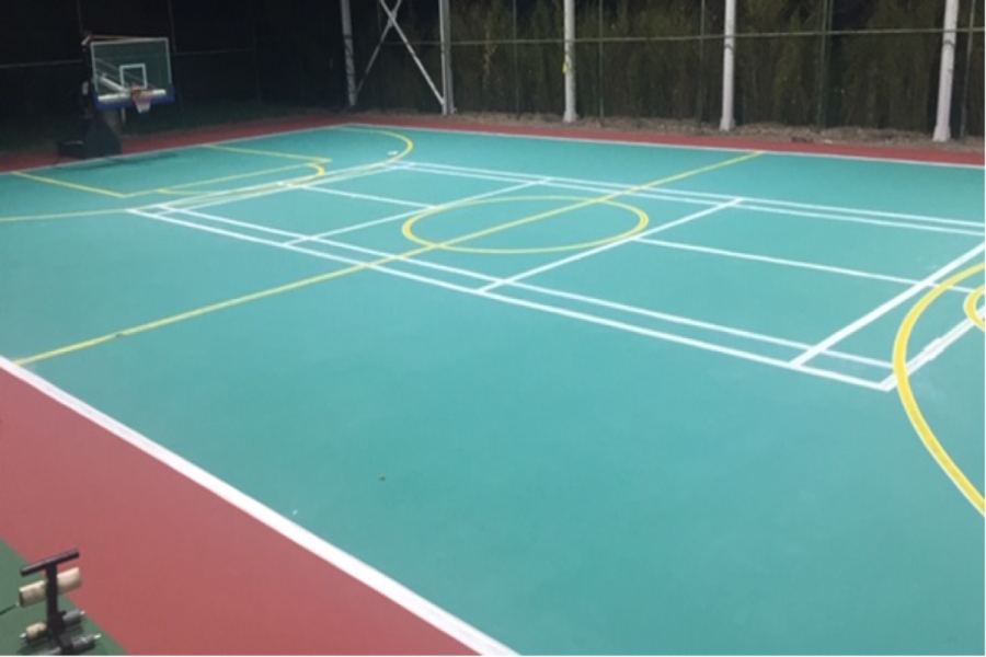 cancha de caucho de badminton y basket los andes petroleum Quito